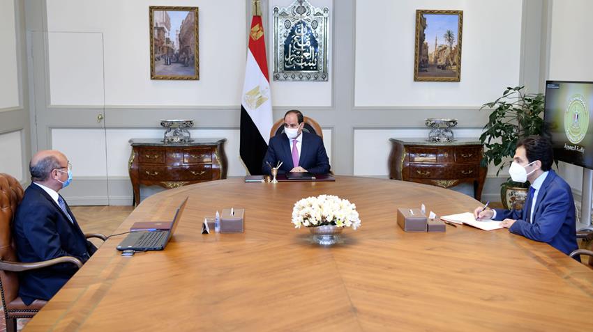 الرئيس عبد الفتاح السيسي يجتمع بوزير العدل