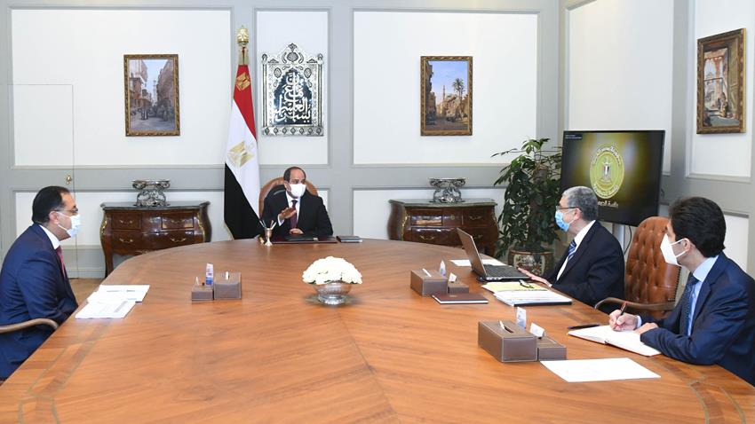 الرئيس عبد الفتاح السيسي يجتمع برئيس مجلس الوزراء ووزير الكهرباء والطاقة المتجددة- الرئيس عبد الفتاح السيسي يجتمع برئيس مجلس الوزراء ووزير الكهرباء والطاقة المتجددة-
