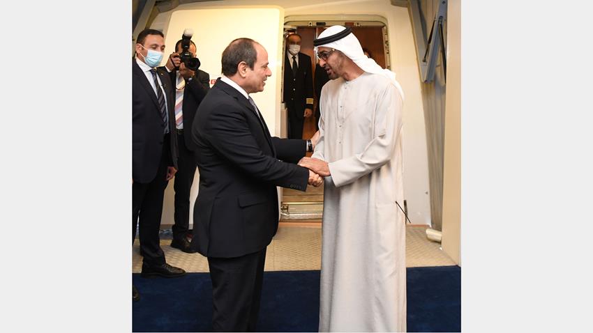 الرئيس عبد الفتاح السيسي يعود إلى أرض الوطن بعد زيارة سيادته إلى دولة الإمارات العربية المتحدة الرئيس عبد الفتاح السيسي يعود إلى أرض الوطن بعد زيارة سيادته إلى دولة الإمارات العربية المتحدة
