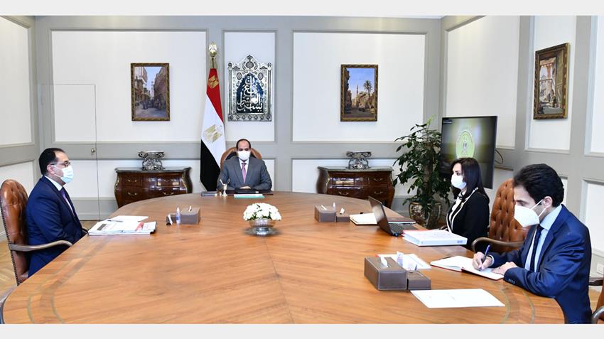 الرئيس عبد الفتاح السيسي يجتمع برئيس مجلس الوزراء ورئيس المجلس القومي للمرأة