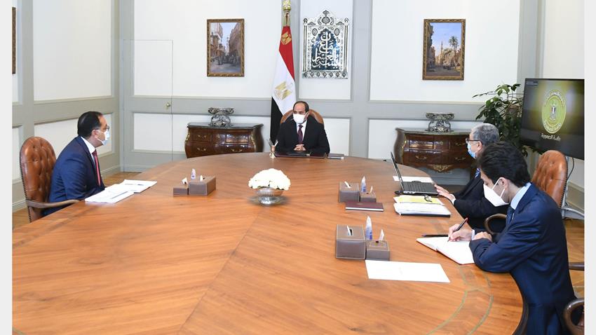 الرئيس عبد الفتاح السيسي يجتمع برئيس مجلس الوزراء ووزير الكهرباء والطاقة المتجددة-