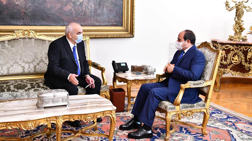 الرئيس عبد الفتاح السيسي يشهد أداء حلف اليمين للمستشار حسين مصطفى فتحي رئيسًا لهيئة قضايا الدولة