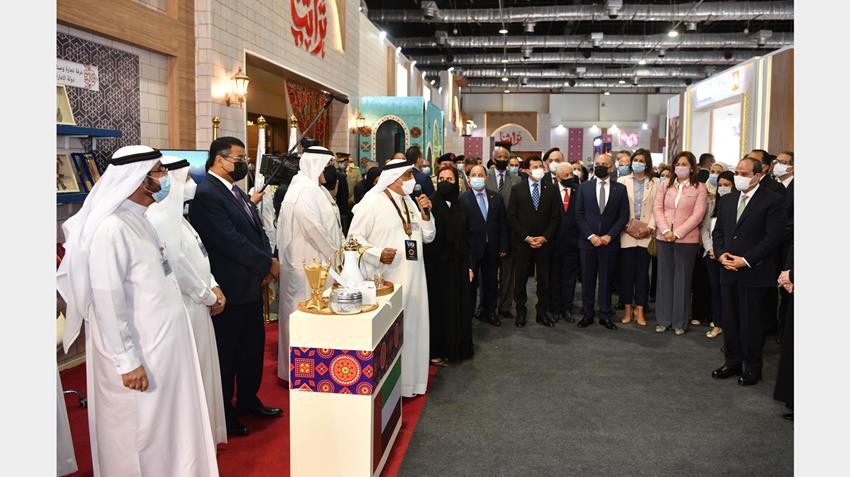 الرئيس عبد الفتاح السيسي يفتتح معرض تراثنا للحرف اليدوية والمنتجات التراثية