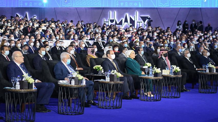 الرئيس عبد الفتاح السيسي والسيدة قرينته يشهدان افتتاح فعاليات النسخة الرابعة من منتدى شباب العالم