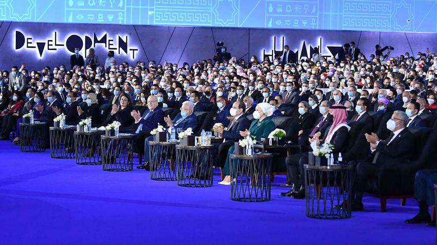 الرئيس عبد الفتاح السيسي والسيدة قرينته يشهدان افتتاح فعاليات النسخة الرابعة من منتدى شباب العالم