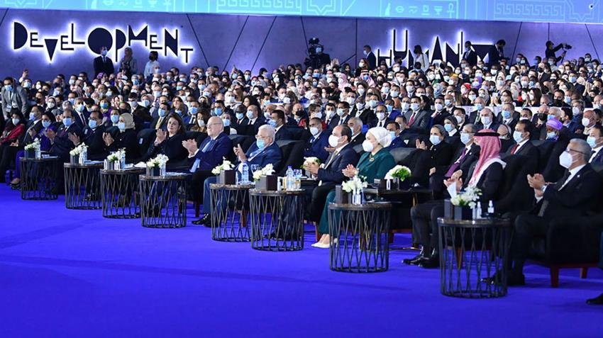 الرئيس عبد الفتاح السيسي والسيدة قرينته يشهدان افتتاح فعاليات النسخة الرابعة من منتدى شباب العالم