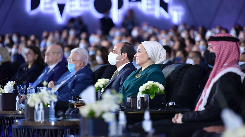 الرئيس عبد الفتاح السيسي والسيدة قرينته يشهدان افتتاح فعاليات النسخة الرابعة من منتدى شباب العالم
