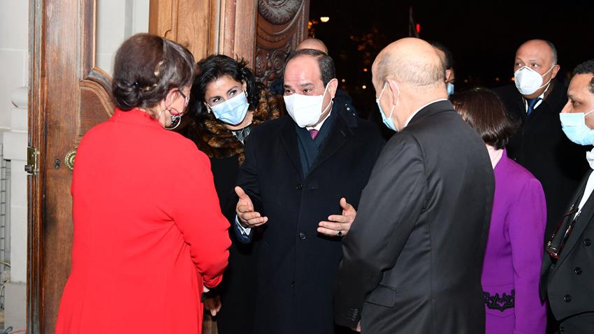 الرئيس عبد الفتاح السيسي يلتقي وزير الخارجية الفرنسي