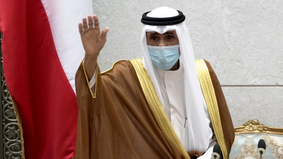أمير الكويت يثمن جهود مصر ويرحب بوزير الخارجية بالقمة الخليجية الـ 41