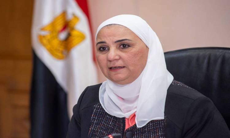نيفين القباج تؤكد: مبادرة حياة كريمة تسعى لتغير حياة المواطن فى القرى نيفين القباج تؤكد: مبادرة حياة كريمة تسعى لتغير حياة المواطن فى القرى
