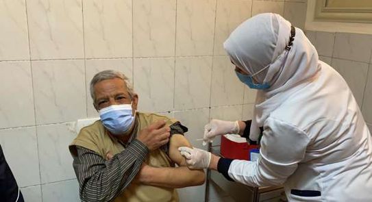 الصحة: لقاح كورونا للفئات الأولى بالتطعيم مجانا فى 40 مركزا بالجمهورية