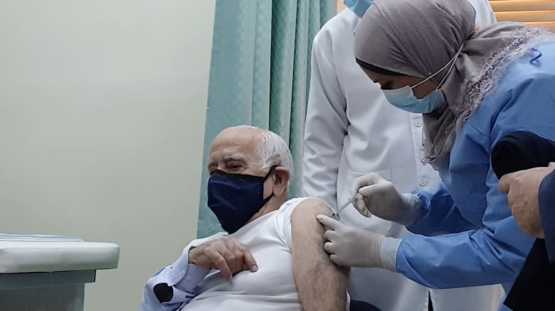 «صحة الإسكندرية»: انتيهنا من تطعيم 2500 شخص بلقاح كورونا «صحة الإسكندرية»: انتيهنا من تطعيم 2500 شخص بلقاح كورونا