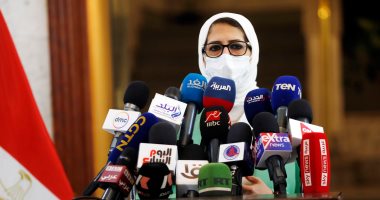 وزيرة الصحة: 17 جهاز أشعة مقطعية فى الميناء ستوزع على المستشفيات وزيرة الصحة: 17 جهاز أشعة مقطعية فى الميناء ستوزع على المستشفيات