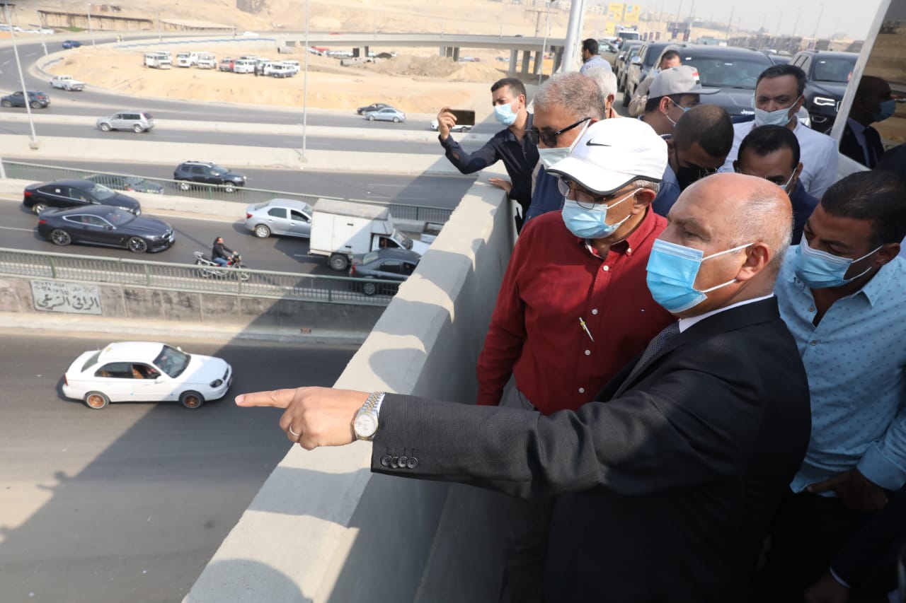 وزير النقل يتابع أعمال التطوير الشامل للطريق الدائري حول القاهرة الكبرى