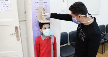 الصحة: فحص 11 مليون طالب ضمن مبادرة الكشف المبكر عن «الأنيميا والسمنة والتقزم» بالمدارس الصحة: فحص 11 مليون طالب ضمن مبادرة الكشف المبكر عن «الأنيميا والسمنة والتقزم» بالمدارس