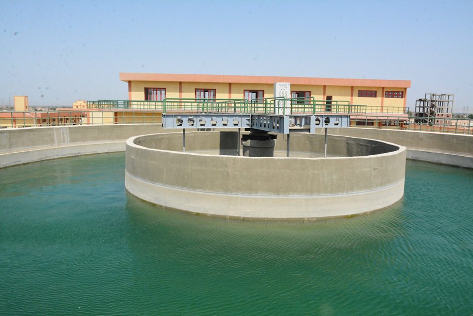 تصميم وتنفيذ المأخذ وخط المياه العكره بمدينة سوهاج