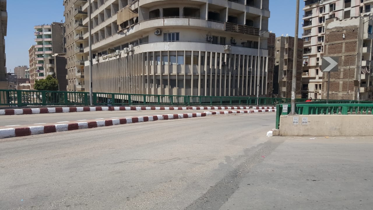 كوبرى المشاة بأسيوط‎