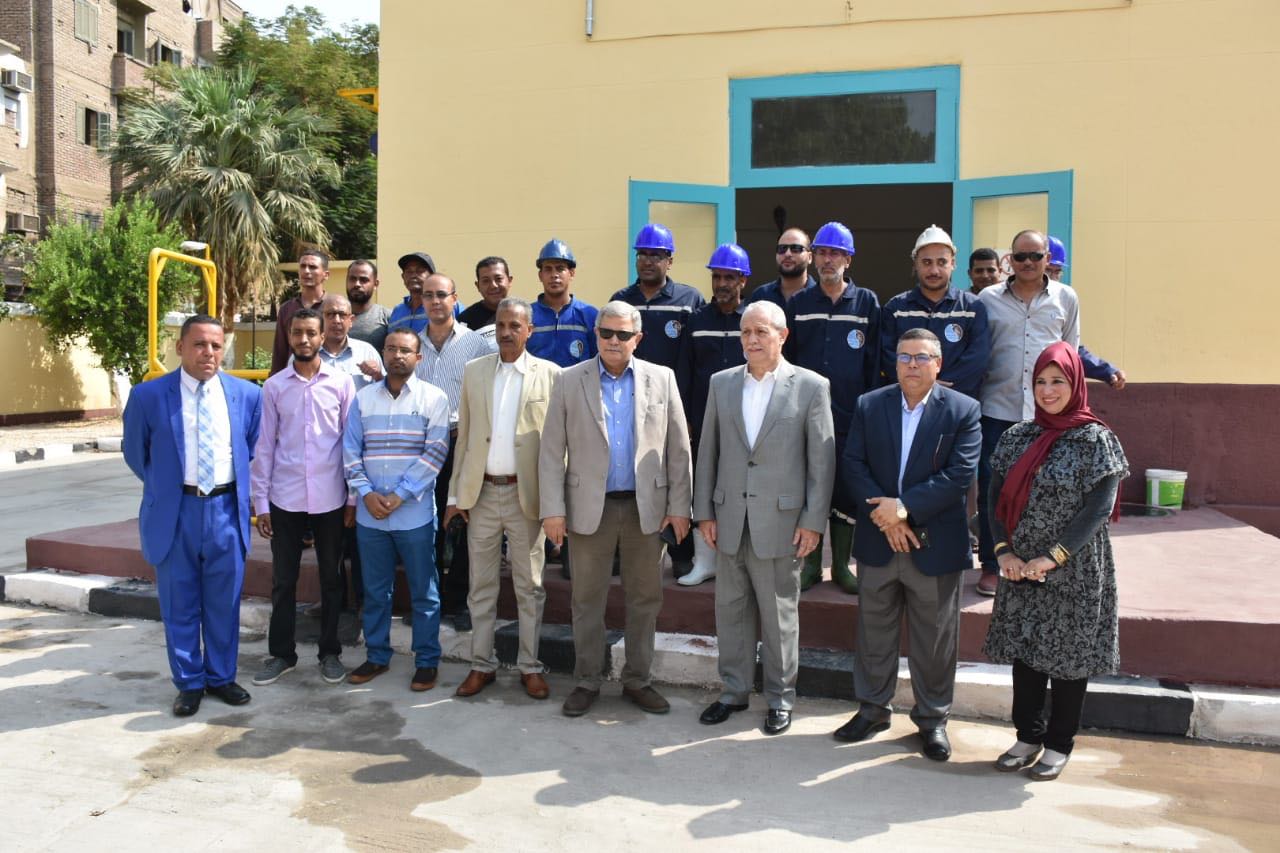 محطات الصرف الصحي والمياة بالأقصر‎