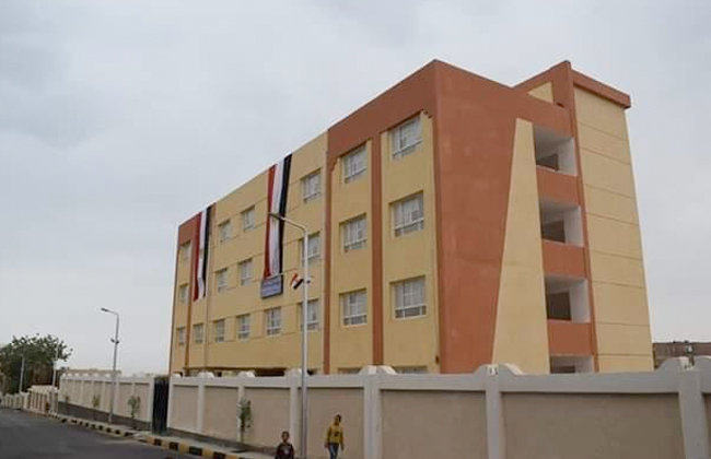 مدرسة عمر بن الخطاب الابتدائية بسفاجا‎