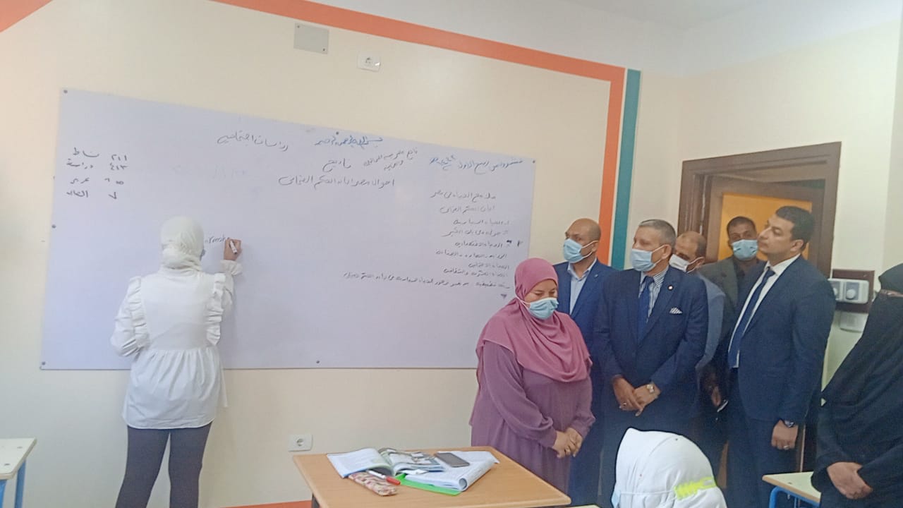 افتتاح مدرسة الرصيف الرسمية لغات