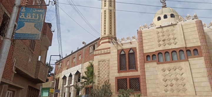 مسجد العتيق بقرية نقاليفة بمركز سنورس