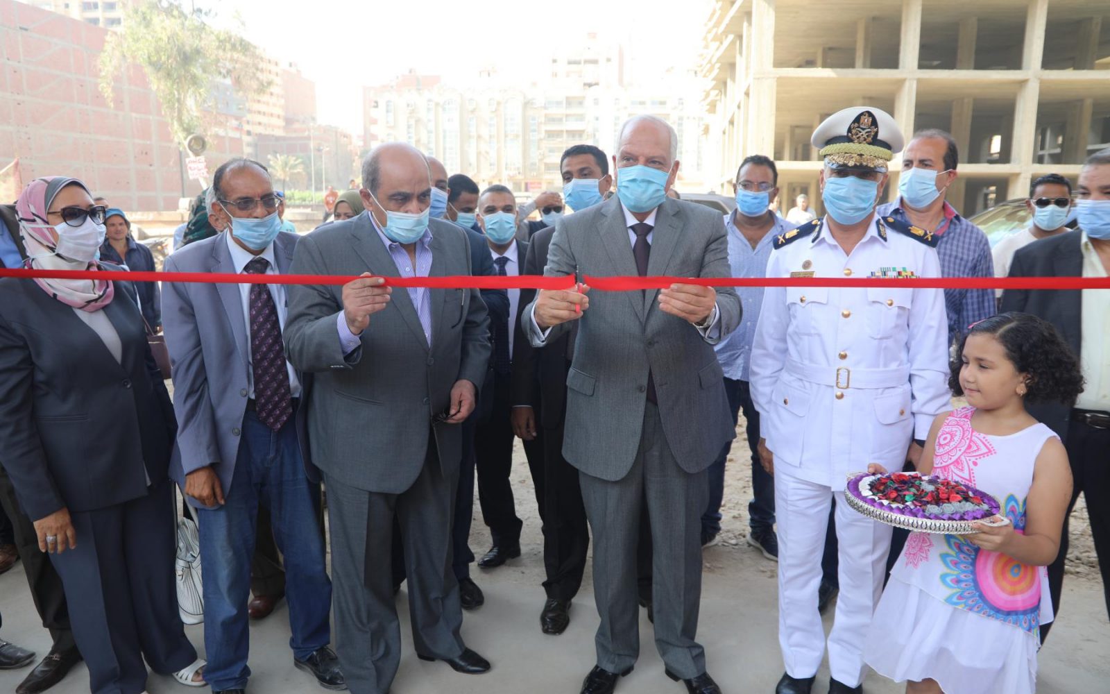 مجمع مواقف السرفيس الحضارية بالمريوطية