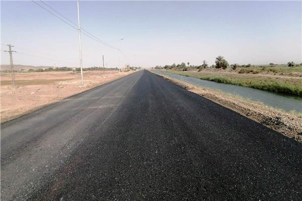 تطوير ورصف ورفع كفاءة الطريق الدائري بلانه - كلابشة بأسوان