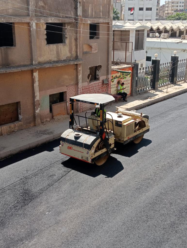 رصف شارع الدلتا بمدينة زفتى