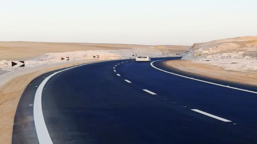 طريق سوهاج - قنا الصحراوي الغربي