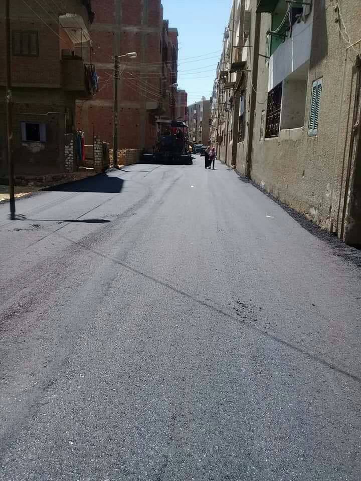 رصف شارع طراد النيل الواصل من طريق أخميم سوهاج